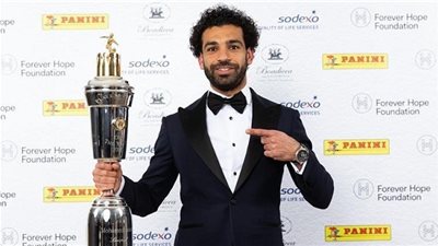 كلوب يتغزل فى محمد صلاح بعد فوزه بافضل لاعب فى انجلترا