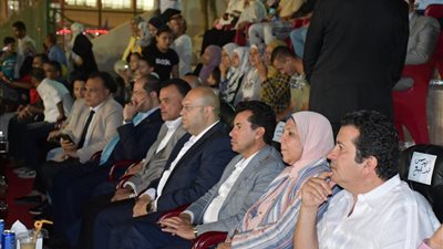 وزير الرياضة يتوج فريق مركز شباب ناهيا بلقب دورى مراكز الشباب بالجيزة
