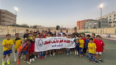 وسط هتافات واناشيد وطنية.. شباب البحرالأحمر يستقبلون رئيس الاتحاد العام لـ 