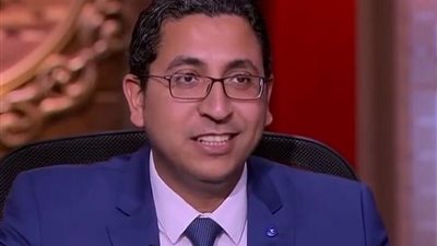 استشاري نفسي يقدم نصائح للطلاب قبل الامتحان.. فيديو