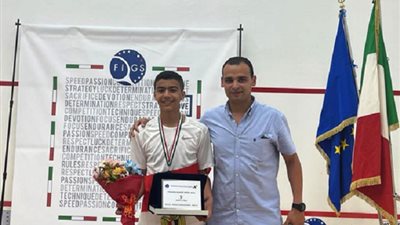 على عزت يحصد الميدالية البرونزية فى بطولة إيطاليا للاسكواش