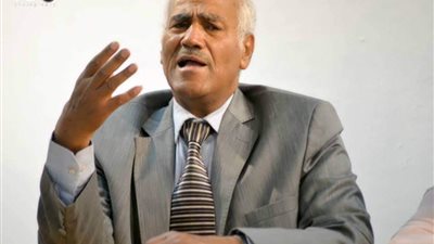 قصور الثقافة تحتفي بالشاعر عبد الستار سليم بقصر ثقافة قنا