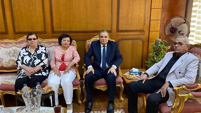 رئيس جامعة كفر الشيخ يترأس لجنة اختيار عميد كلية الآداب