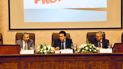 عبد الغفار: تجديد لوائح المراكز والمعاهد البحثية ضرورة لمواكبة التطورات
