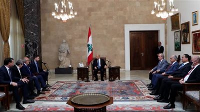 الرئيس اللبنانى يبدأ مشاروات تشكيل حكومة جديدة