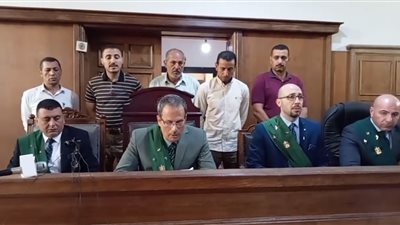 جنايات المنصورة تحيل اوراق طالب للمفتي قتل صديقه للخلاف علي 2000 جنيه