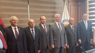 لجنة ترشيح رؤساء الجامعات تواصل أعمالها بمقابلة المُرشحين لمنصب رئيس جامعة المنيا