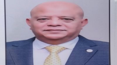 رئيس هيئة ميناء دمياط يهنئ أطقم السفن بمناسبة اليوم العالمي للبحارة