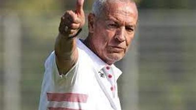 كواليس جلسة فيريرا مع لاعبى الزمالك قبل المران