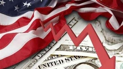 ليس غلاء الأسعار.. أكاديمي يكشف السبب الحقيقي للتضخم في أوروبا وأمريكا