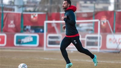 بالبلازما.. الأهلي يجهز أحمد عبد القادر للعودة سريعاً للملاعب