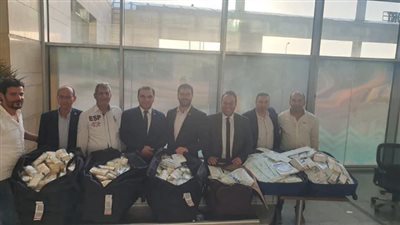 ضبط 36 الف عبوة من الخيوط الجراحية والمستلزمات الطبية مع راكبين قادمين من تركيا