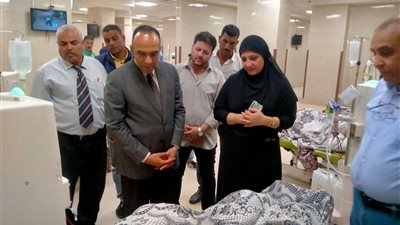نائب محافظ المنيا يطمئن على رعاية المرضى بمستشفى سمالوط..صور