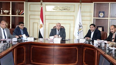 محافظ بني سويف يشدد على عمل المخابز طوال أيام العيد