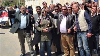 مسيرة حب وتأييد للتعديلات الدستورية بـ