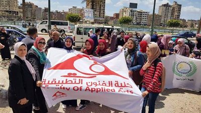 في ثاني أيام الاستفتاء .. إقبال كثيف بلجنة الوافدين بدمياط