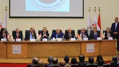 بدء مؤتمر الهيئة الوطنية للانتخابات للاعلان عن نتائج الاستفتاء