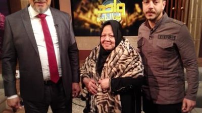 عمرو الليثى يُهدى 