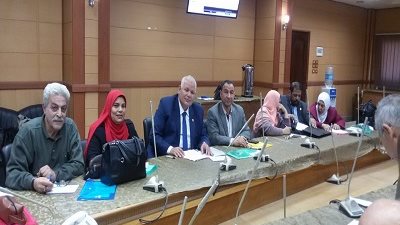 مدير التعليم الفنى بالقليوبية يعرض تجارب المحافظة بالمركز القومى للبحوث