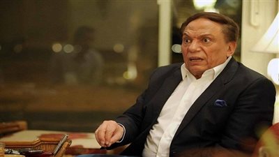 انباء عن تدهور الحالة الصحية للزعيم عادل امام