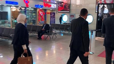 وزيرة الصحة تودع اولي البعثات الطبية المتجهة إلى لندن للتدريب على منظومة التأمين