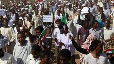 حكومة السودان تحصل على قرض 200 مليون دولار من الكويت