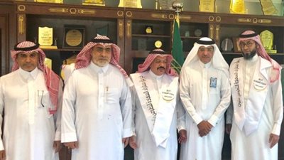 مدير تعليم تبوك يشيد بجهود فريق سفراء السعادة التطوعي