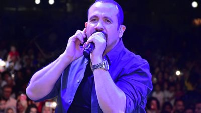 هشام عباس يشعل حفل شم النسيم فى مدينتي بحضور جماهيري كبير .. صور