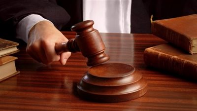 تقتل زوجها بطريقة بشعة. . لمشاهدته الأفلام الإباحية