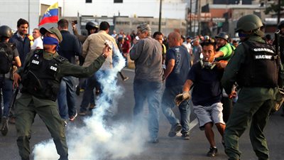 غوايدو غادر القاعدة العسكرية الجوية في كاراكاس