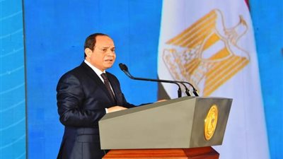 حدث فى احتفال العمال بعيدهم:استقبلوا السيسي بـ