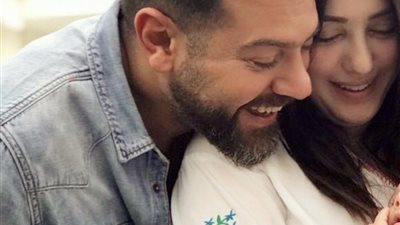 كنده علوش تشارك محبيها صورة جديدة لطفلتها
