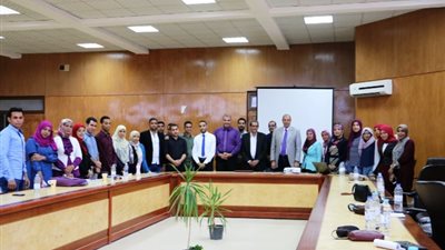 أمن المعلومات وإدارة المشروعات بنموذج محاكاة الجامعة المصرية