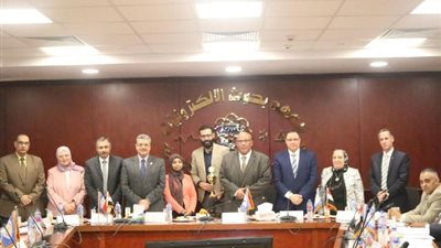 بحوث الإلكترونيات يكرم فريق ميدوسا الفائز بالذهبية فى معرض جنيف