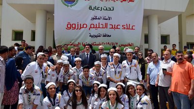 مرزوق يهدى 20 عروسة الأجهزة الكهربائية والمفروشات باستاد بنها