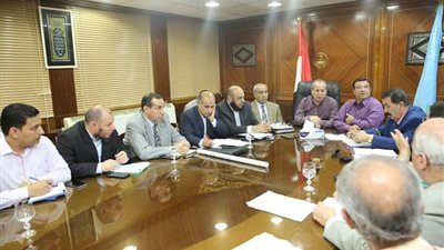 محافظ كفر الشيخ يهنئ فريق بيلا الرياضي لصعوده للدوري الممتاز 