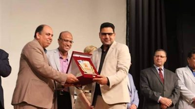 أيمن عبد المجيد: هناك تجاهل لقضايا التعليم الفني في الصحافة