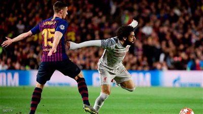 مدافع برشلونة يفقد اسنانه بسبب صلاح