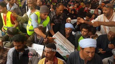 الاورمان توزع مواد غذائية ولحوم على الاكثر احتياجا باسيوط
