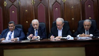 1000 جنيه زيادة بمرتبات معلمي رياض الاطفال