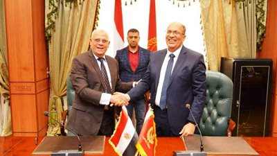 توقيع بروتوكول بين محافظة بورسعيد والتنمية الصناعية لتمليك ٥٤ مصنع لشباب