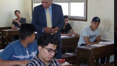 لعدم الإنضباط ..استبعاد ملاحظين بإعدادية دمياط