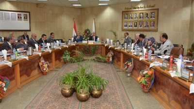 مجلس جامعة أسيوط يوافق على تعيين 18 أستاذ مساعد جديد بكليات الجامعة
