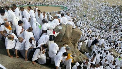 وَشَاهِدٍ وَمَشْهُودٍ.. اية اجتمع فيها يومى الجمعة وعرفة