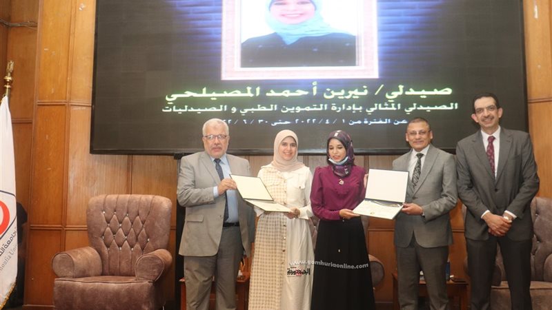 الدكتور محمود قورة