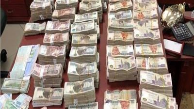 سقوط تاجر عملة بالقاهرة