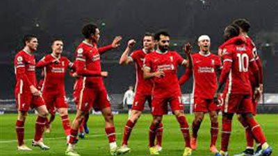 رسميًا.. ليفربول يمدد عقد مدافع الفريق