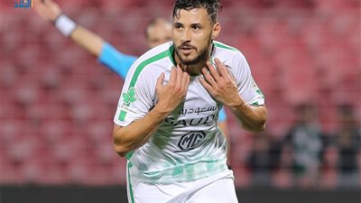 رسميًا.. بريست الفرنسي يجدد عقد البلايلى لمدة موسم