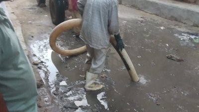 محافظ الشرقية يستجيب لأهالي الإبراهيمية ومشتول ويأمر بشن حملة نظافة وحل مشكله تراكم مياه الصرف بالشوارع