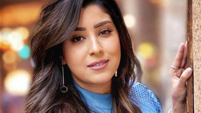 آيتن عامر ترد على جمهورها بشأن حضوعها لعملية تكميم المعدة